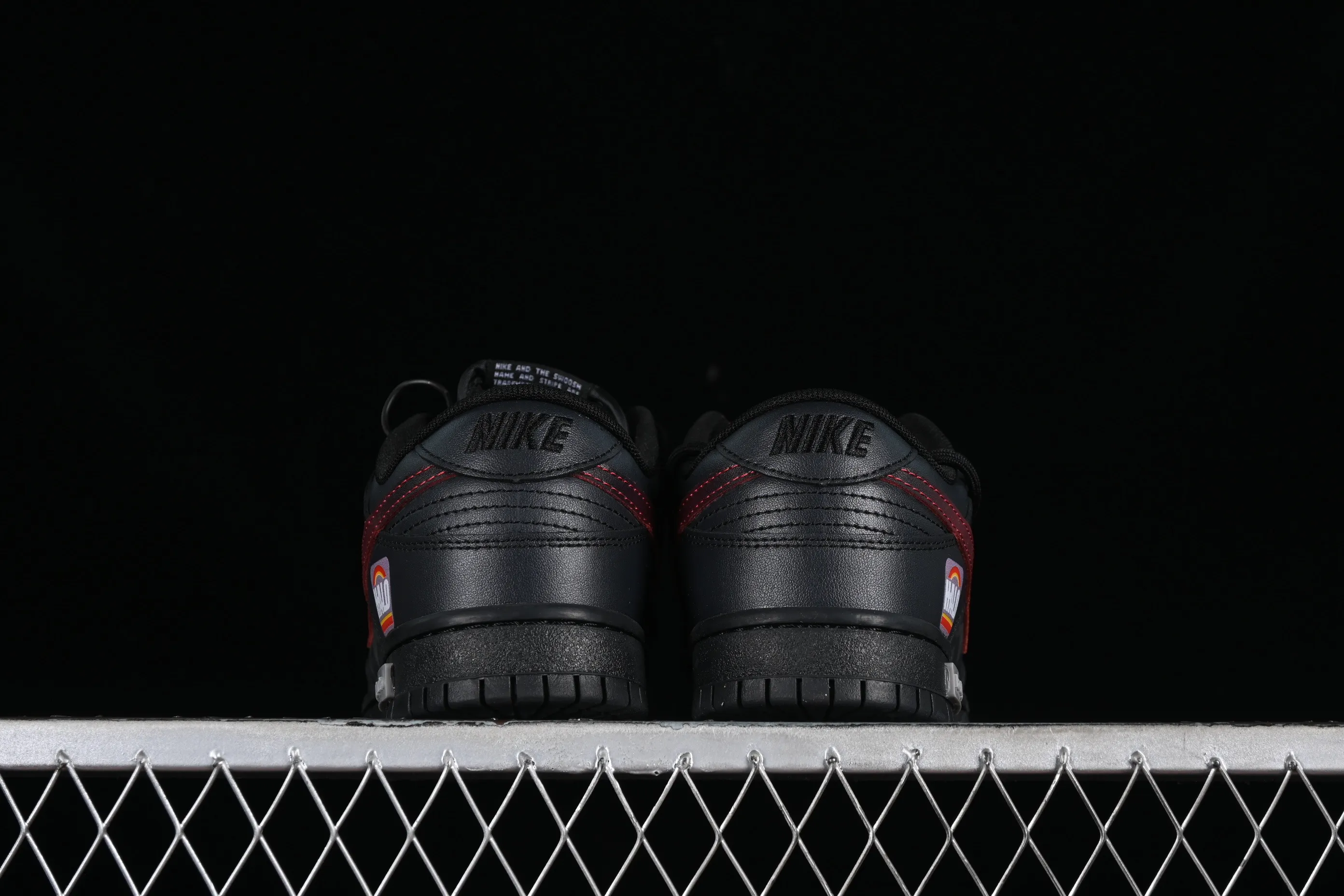 All Categories Nk SB Dunk Series Nk SB Dunk Low Low-top Sneakers Nk Dunk Low Panda Prank Space Exploration-The Infinite Abyss Cool Black SB Strappy Low-top Casual Sneakers DV0831-002